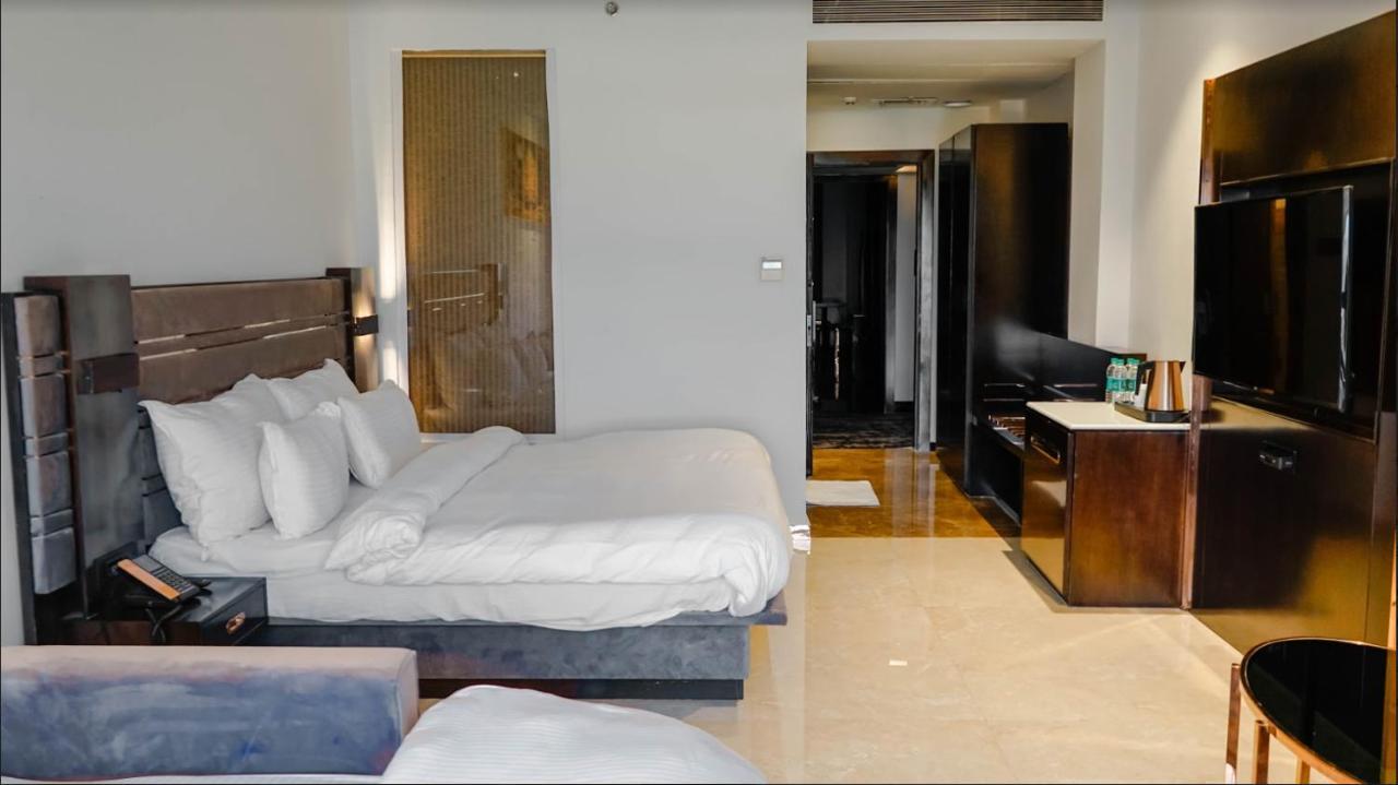 Shawn Elizey Hotell Jabalpur Exteriör bild