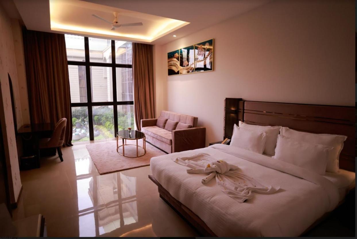 Shawn Elizey Hotell Jabalpur Exteriör bild